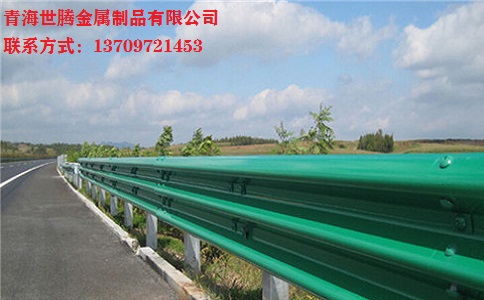 <a href='http://www.jiawangshuidian.cn/shuangbohulan/'target='_blank'>波形護欄</a>板