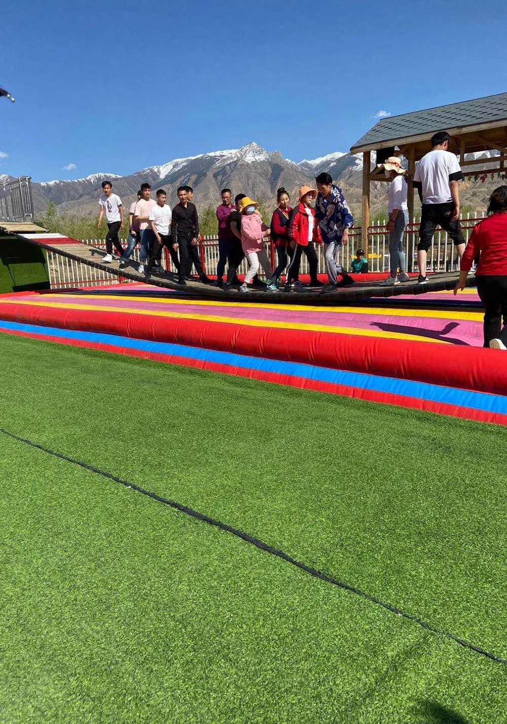 1589605959581990.jpg v.jpg