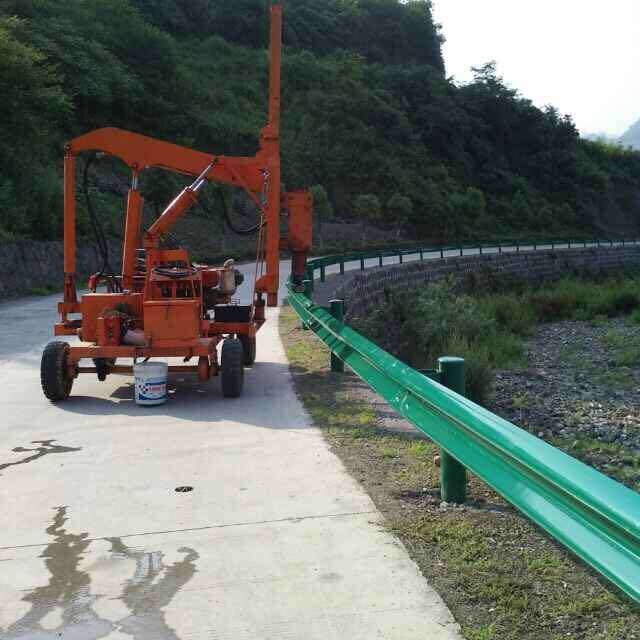 1637718821272244.jpg <a href='http://www.jiawangshuidian.cn/shuangbohulan/'target='_blank'>波形護欄</a> (15).jpg