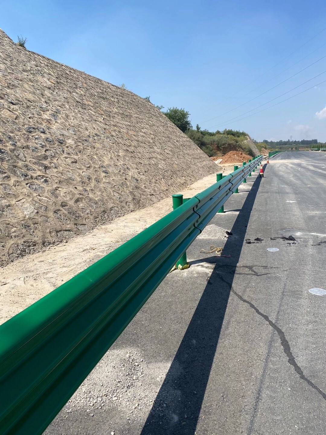 1679475802584923.jpg 波形護(hù)欄 (17).jpg